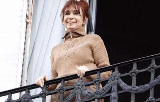 Cristina Kirchner se prepara para presentarse el miércoles en Comodoro Py, acompañada por una&nbsp;movilización