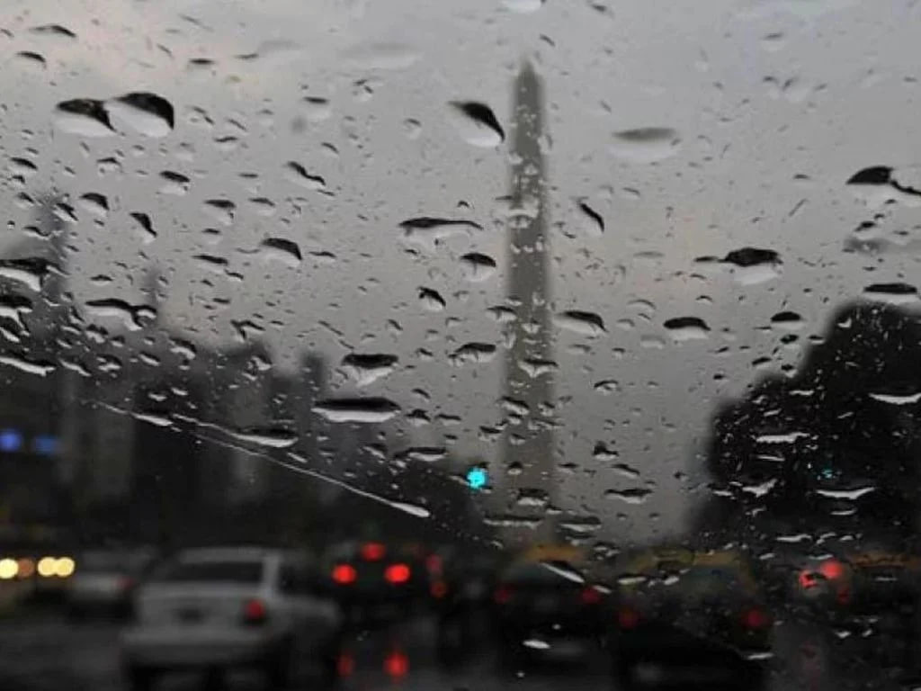Llegó la lluvia a Buenos Aires y rige alerta por tormentas en siete&nbsp;provincias