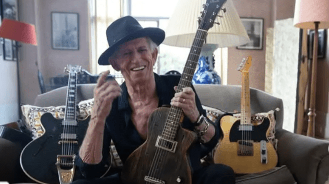 Keith Richards envía un mensaje a sus fans tras rumores sobre su salud